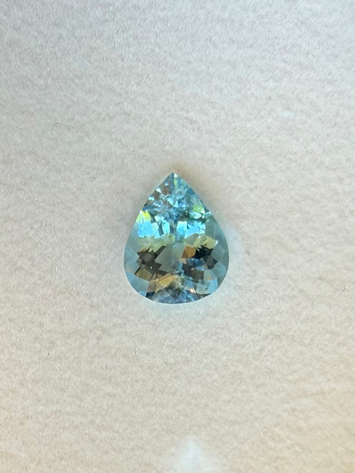 Aquamarin, Blau, Tropfen, 1,35 ct
