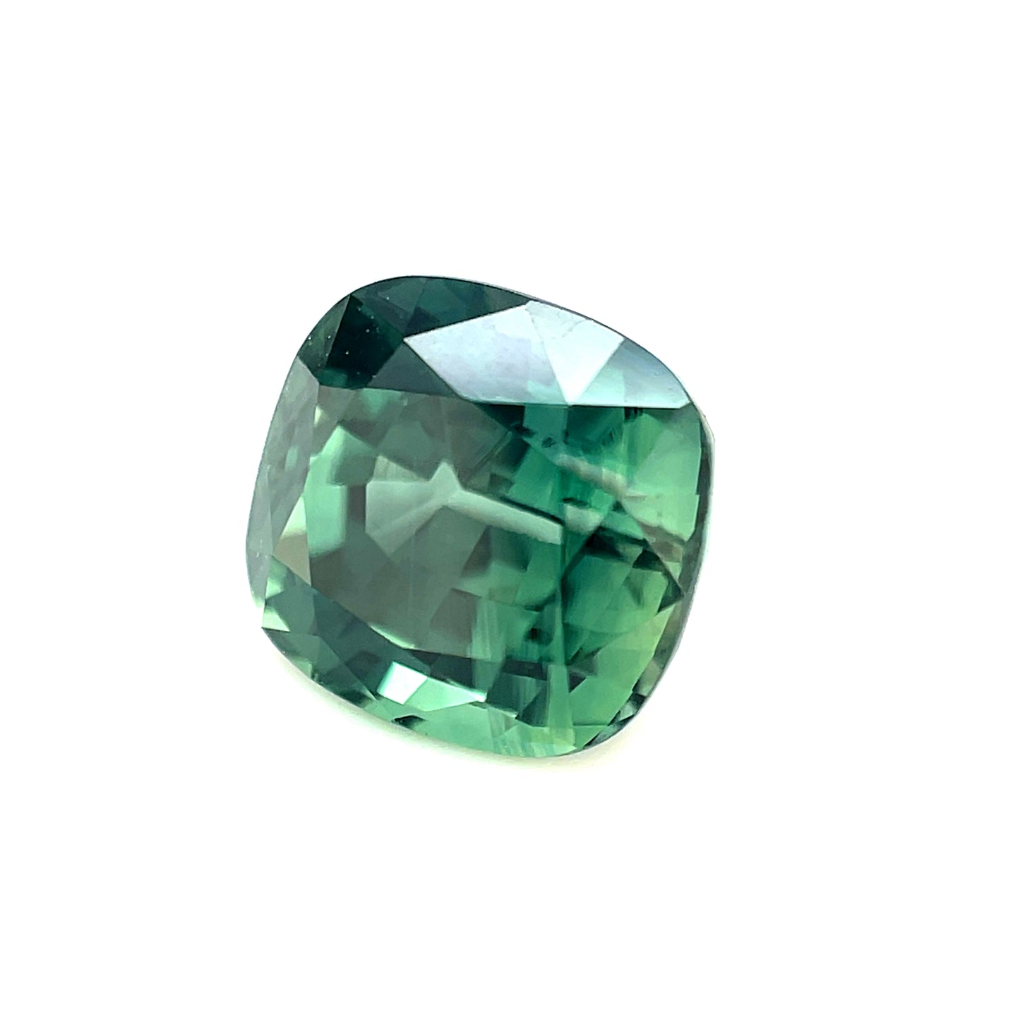 Saphir, Grün, Kissen, 4,29 ct., 8,5x8,1 mm