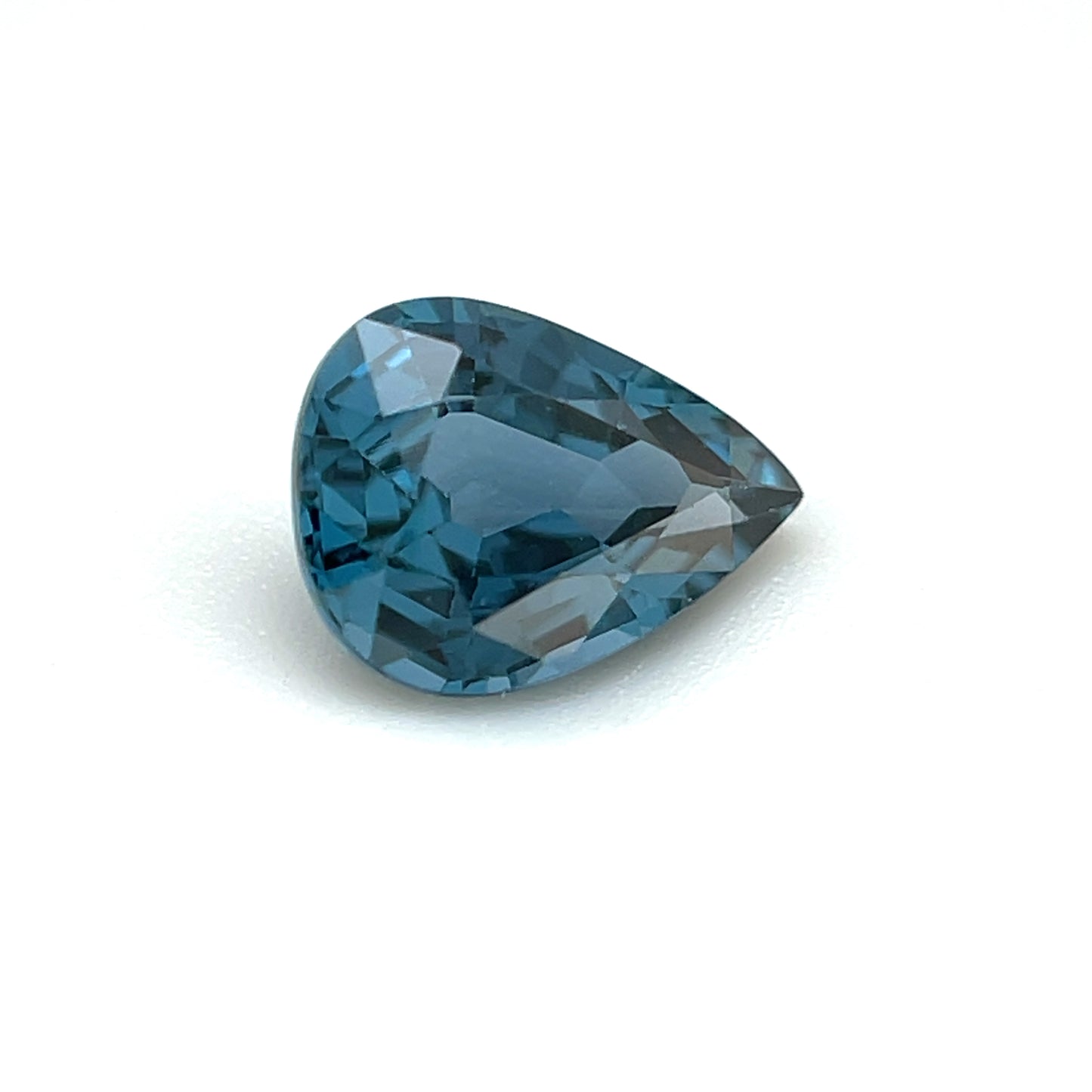 Spinell, Blau, Tropfen, 0,70 ct., 6,5x4,9x3,3 mm