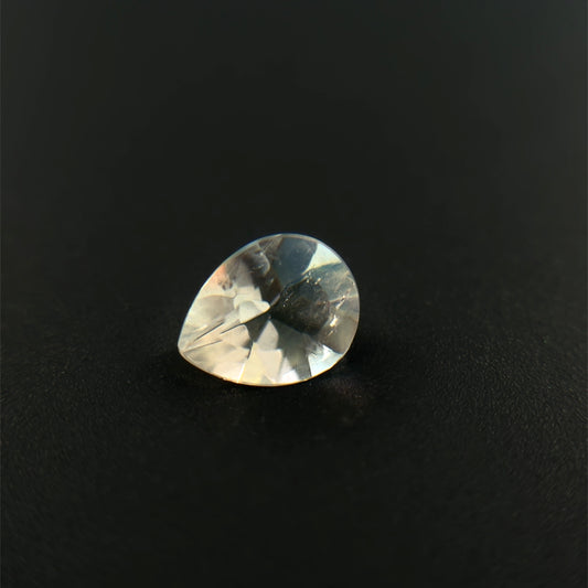 Rainbow Moonstone, Weiß, Tropfen, 0,64 ct