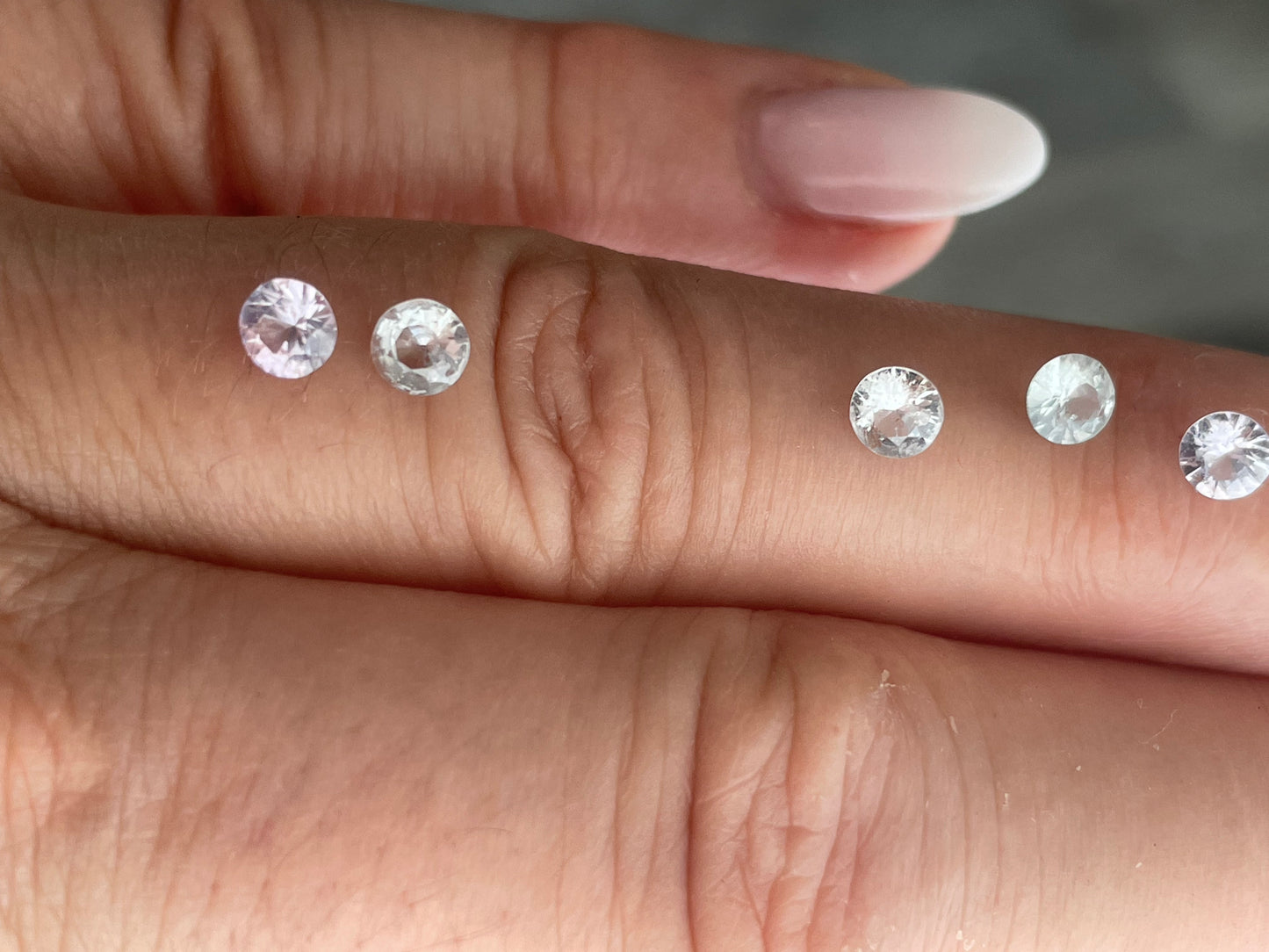 Saphir, gemischt, gemischt, rosa, violett, pastell, Rund, 0,26 ct., 3,8-4,0mm