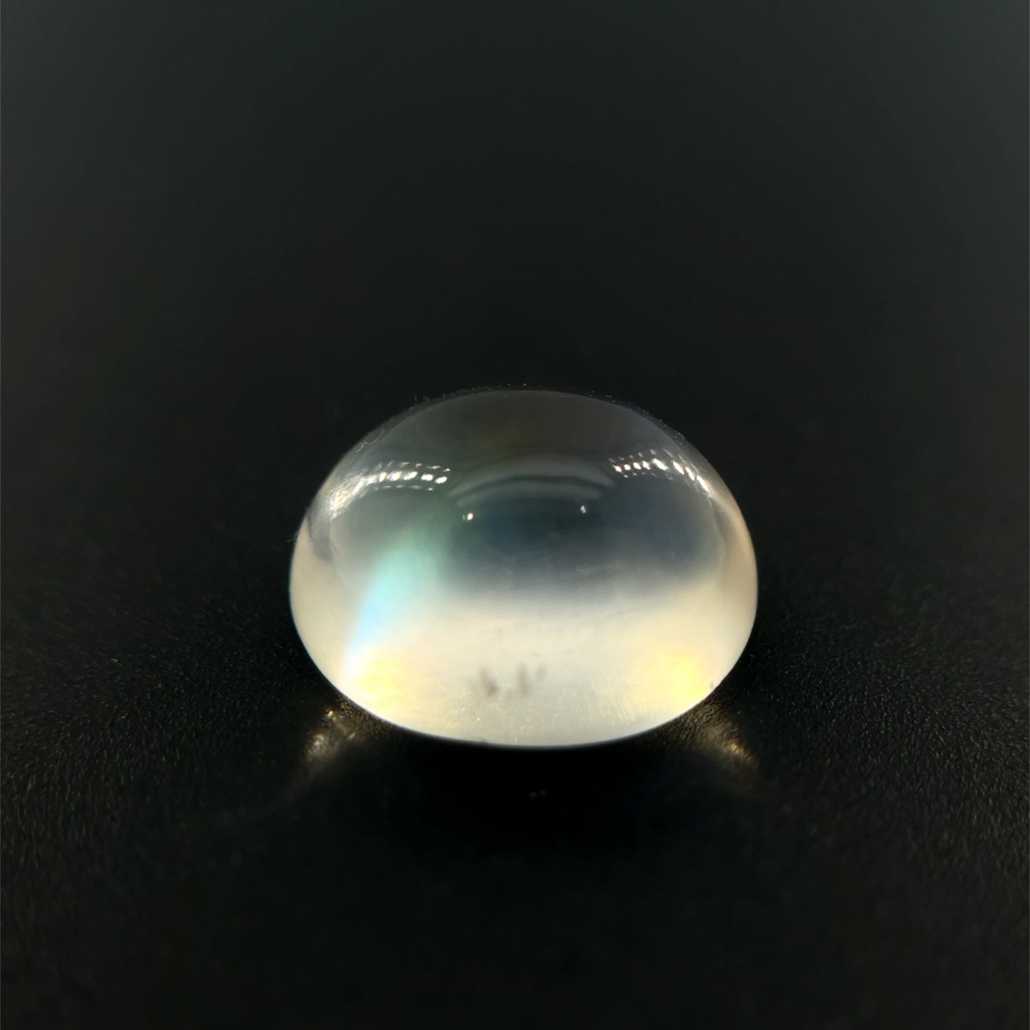 Rainbow Moonstone, Weiß, Oval, Cabochon, 3,13 ct
