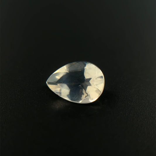 Rainbow Moonstone, Weiß, Tropfen, 0,84 ct