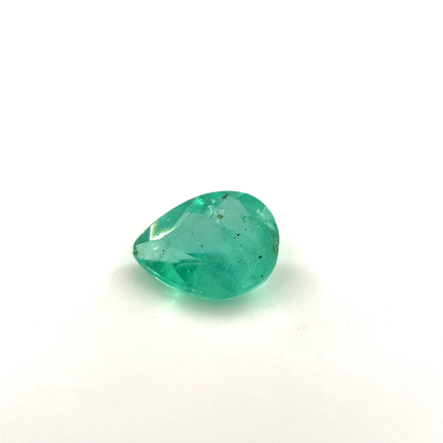 Smaragd, Grün, Tropfen, 0,90 ct., 7,5x5,8x3,5 mm