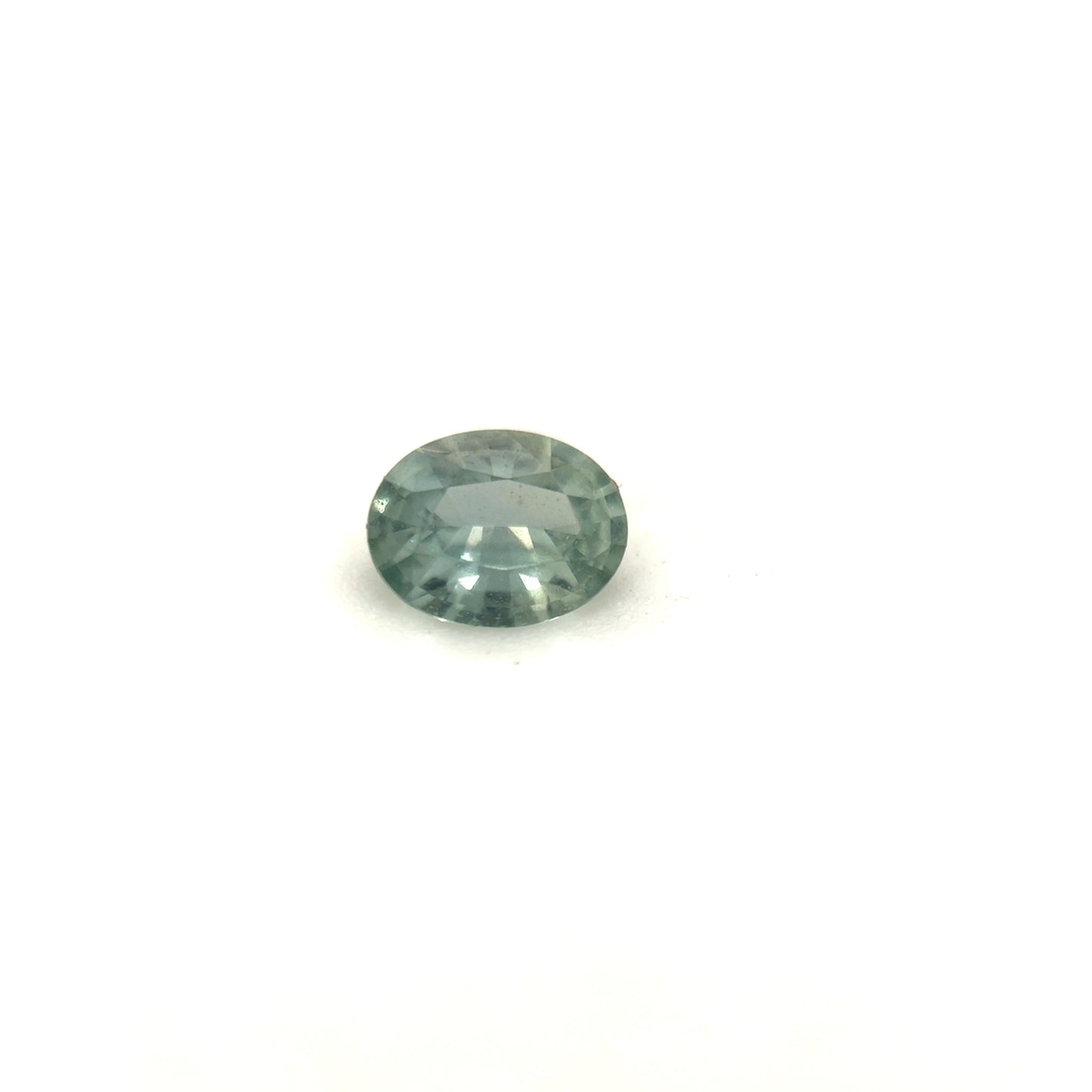 Saphir, Hellgrün-Grau, Oval, 0,19 ct, 4,25x3,28x1,75 mm