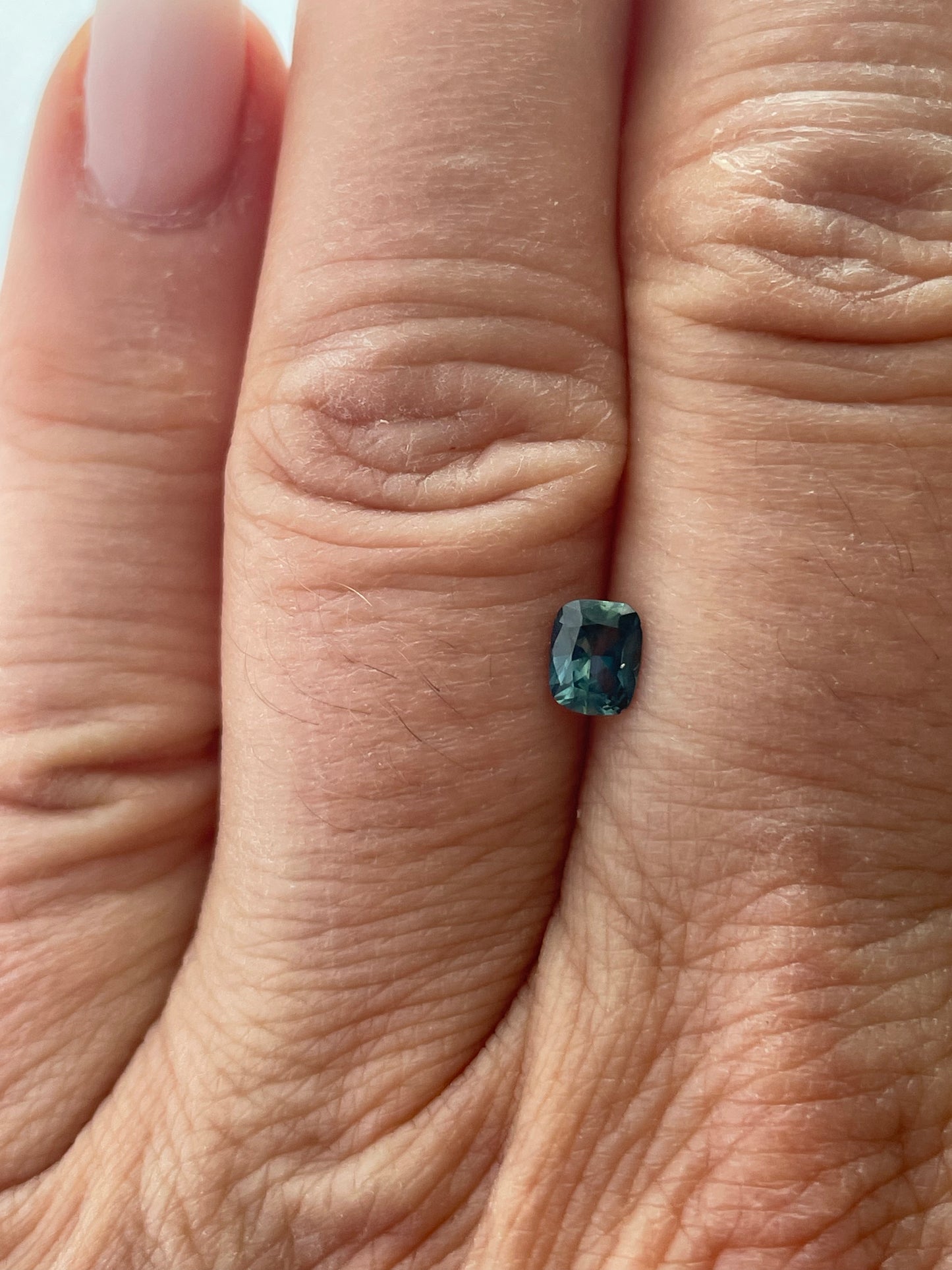 Saphir, Grün Blau, Kissen, 0,45 ct., 5,1x4,0x2,6 mm