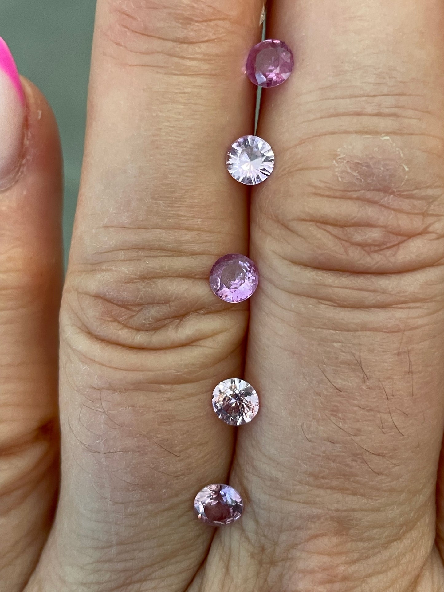 Saphir, Pink, Rund, 0,40 ct., 4,4-4,5 mm