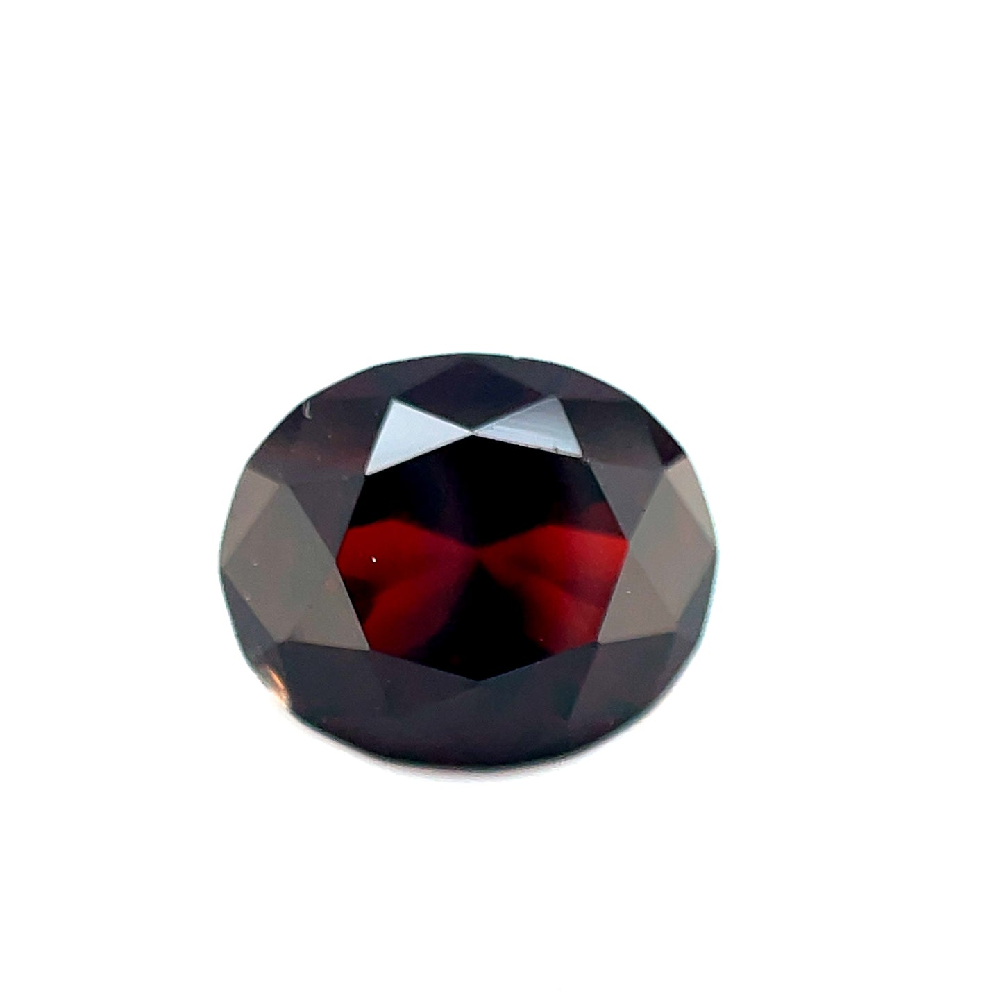 Pyrop, Rot, Oval, 3,10 ct.