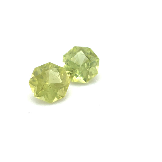 Peridot, Grün, Rund, 0,37 ct., 4,4 mm