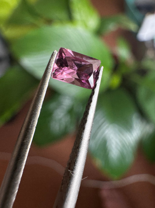Malaya Granat, Rosa, Kissen, 0,72ct., 6,2x4,7x3,2mm