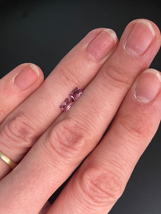 Malaya Granat, Rosa, Kissen, 0,72ct., 6,2x4,7x3,2mm