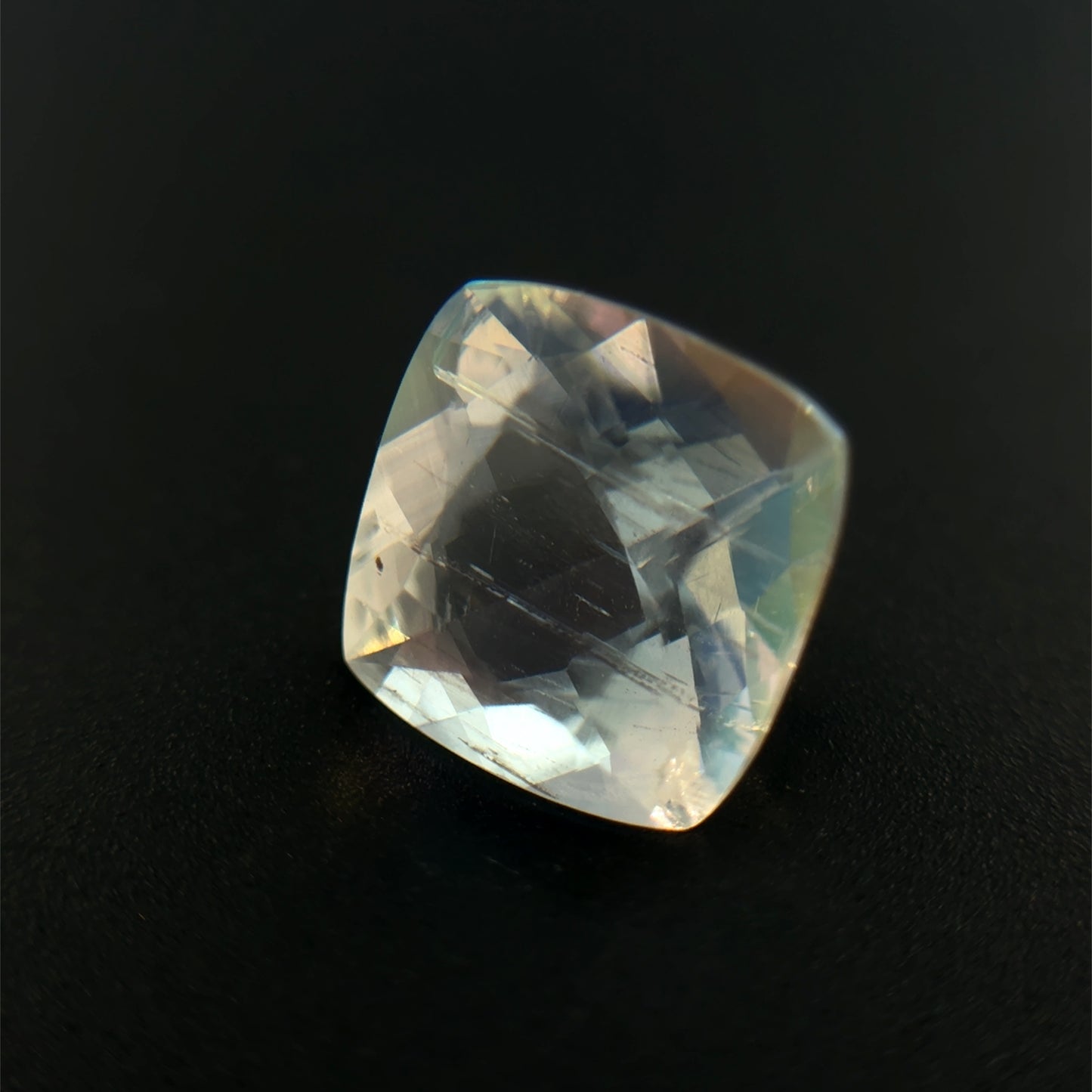Rainbow Moonstone, Weiß, Kissen, 3,03 ct