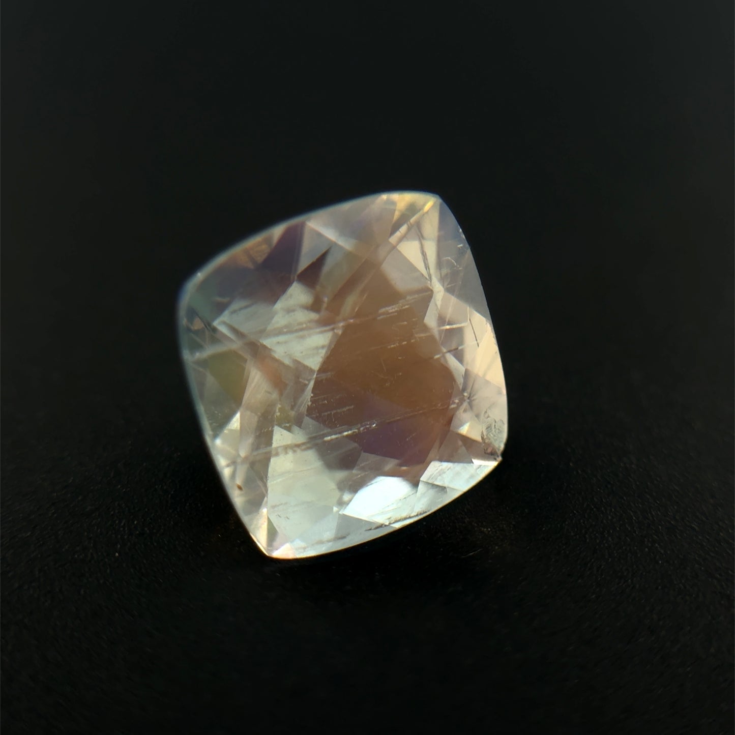 Rainbow Moonstone, Weiß, Kissen, 3,03 ct