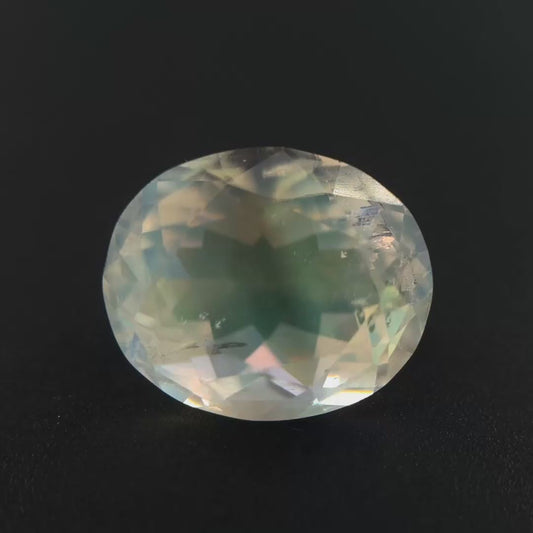 Rainbow Moonstone, Weiß, Oval, 3,47 ct