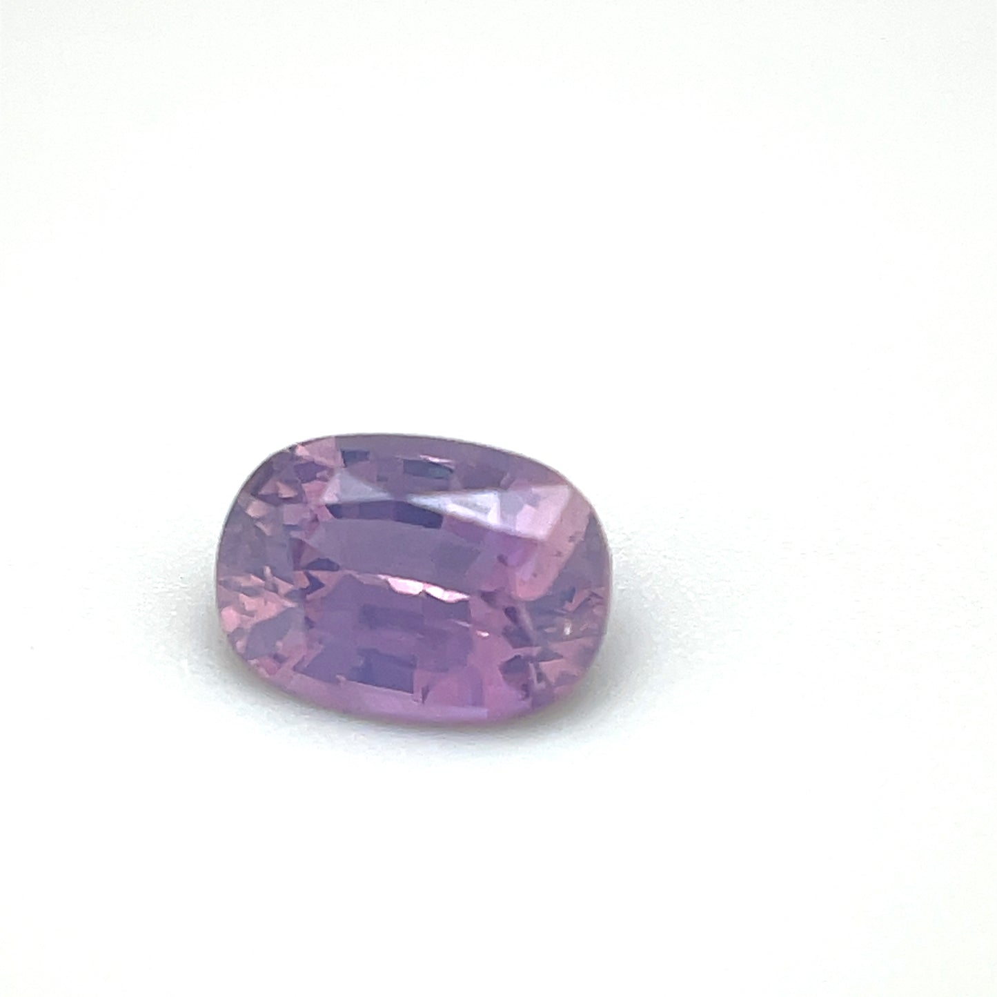Saphir, Violett, Kissen, 0,70 ct.