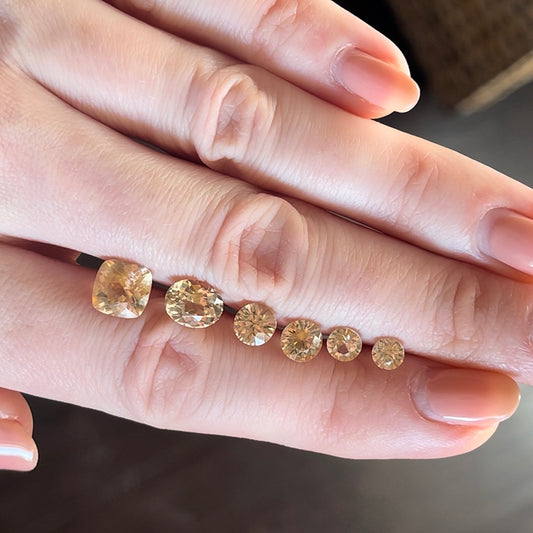 Grossular, Champagner, rund, 1,24 ct., 6,6 mm