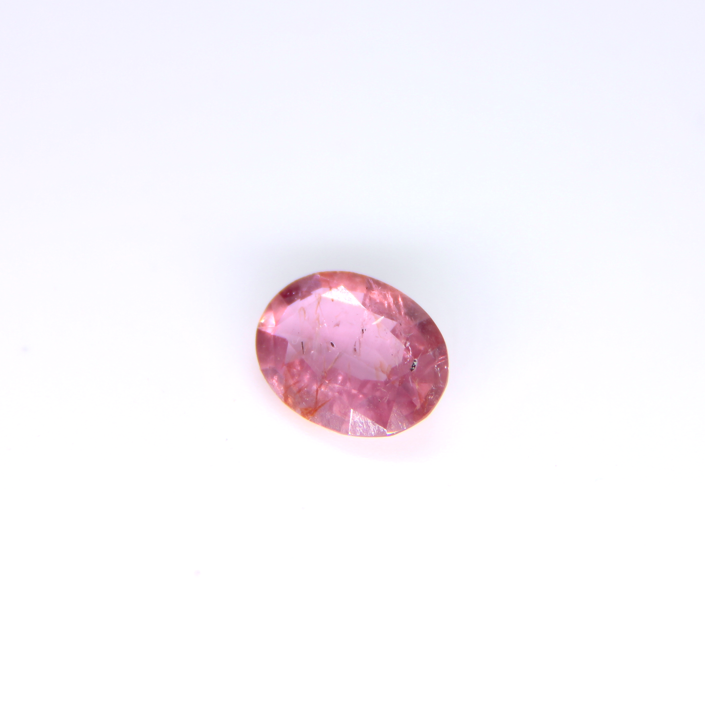 Saphir, rosa, oval, 2.01 ct.