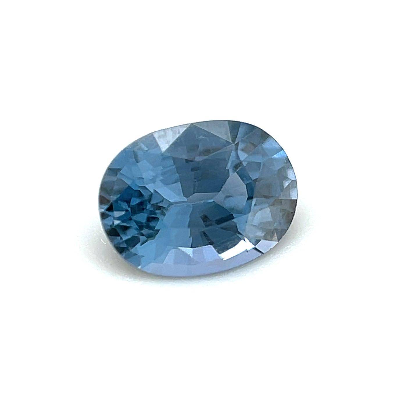 Spinell, Blau, Kissen, 0,80 ct., 6,5x4,9x3,4 mm